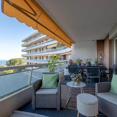 Appartement Stunning Sea View 2 Bedroom In